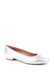 Jones Bootmaker Soleil Leather Low Ballet Shoes - Image 1 of 6