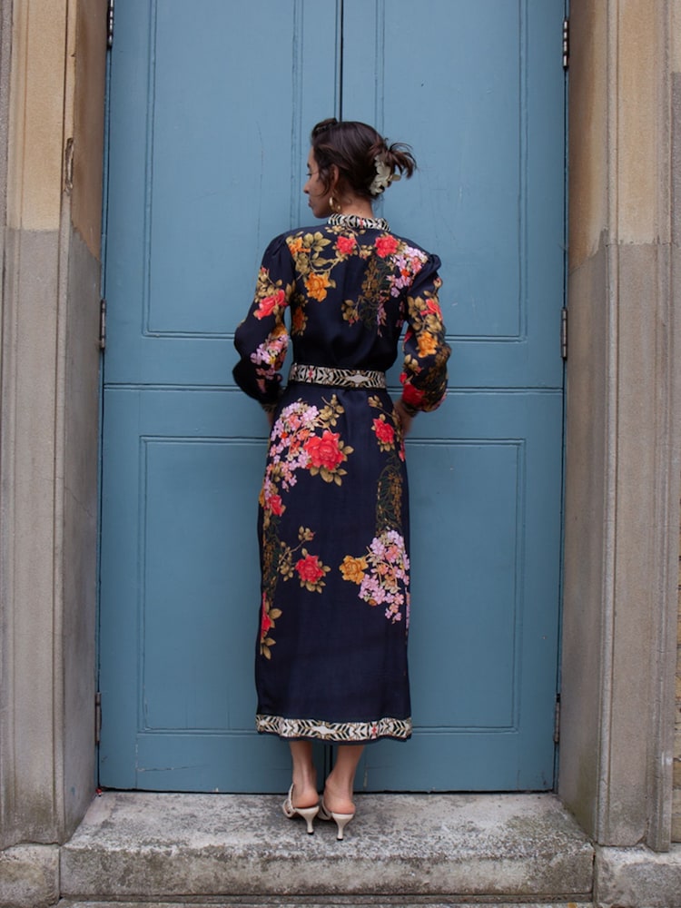 Negro - Raishma Brenna Floral Long-Sleeved Crepe Dress - Imagen 2 de 3 Negro - Raishma Brenna Floral Long-Sleeved Crepe Dress - Imagen 2 de 3
