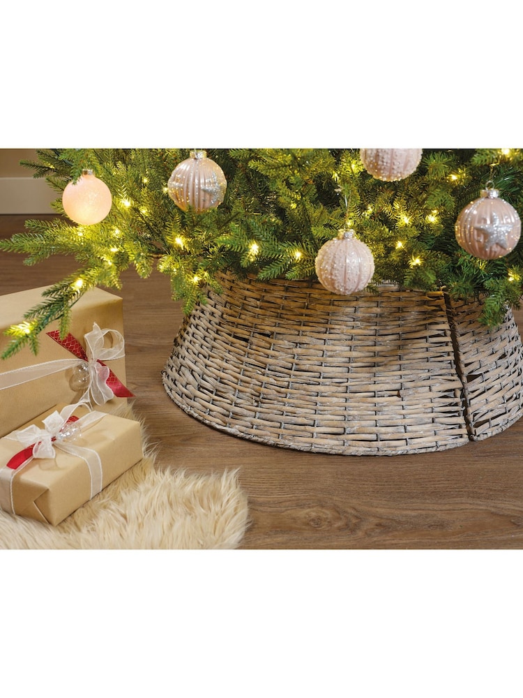 Decoris Willow Christmas Tree Skirt - Image 2 of 3 Decoris Willow Christmas Tree Skirt - Image 2 of 3