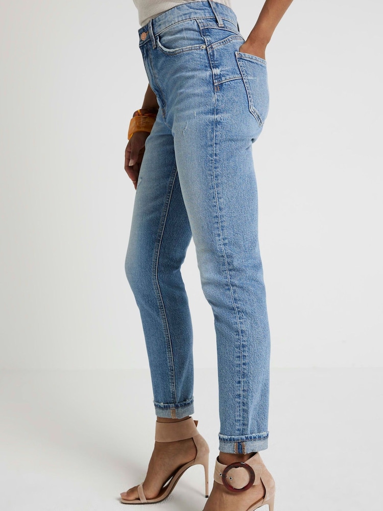 River Island моделируют джинсы в винтажном стиле с завышенной талией - Image 1 of 5