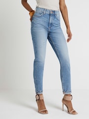 River Island моделируют джинсы в винтажном стиле с завышенной талией - Image 2 of 5