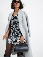 Черный - River Island металлическая сумка- цилиндр с ручками - Image 6 of 6