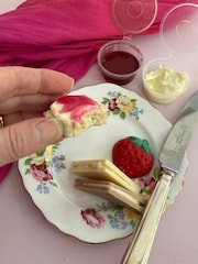 The Gourmet Chocolate Pizza Co Great British Chocolate Afternoon Tea - Image 4 of 5
