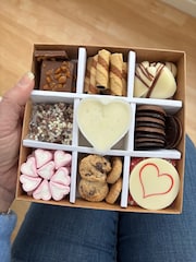 The Gourmet Chocolate Pizza Co Someone Special Chocolate Grazing Box - Image 2 of 6