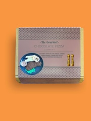 The Gourmet Chocolate Pizza Co Chocolate Traditional Steak and Chips - Image 4 of 4