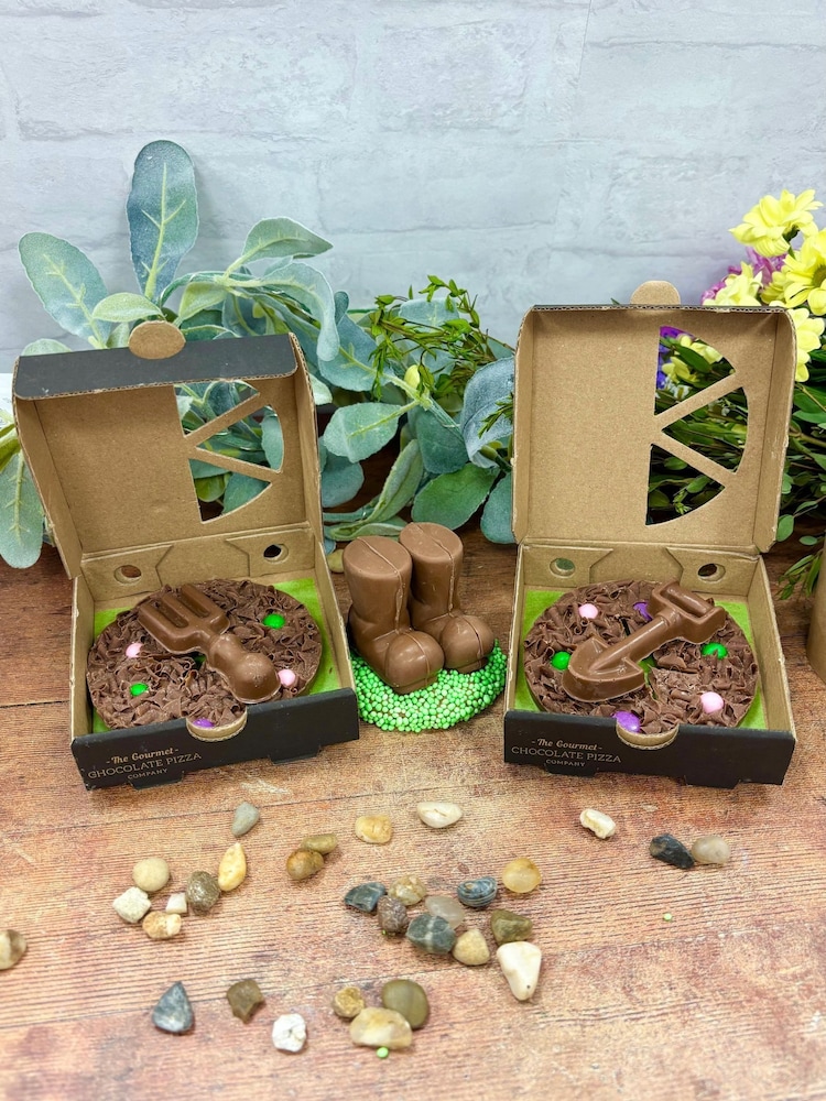 The Gourmet Chocolate Pizza Co Chocolate Gardening Gift Set - Image 1 of 6