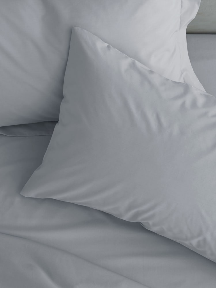 Catherine Lansfield Set of 2 Easy Iron Percale Pillowcases - Imagem 1 de 2