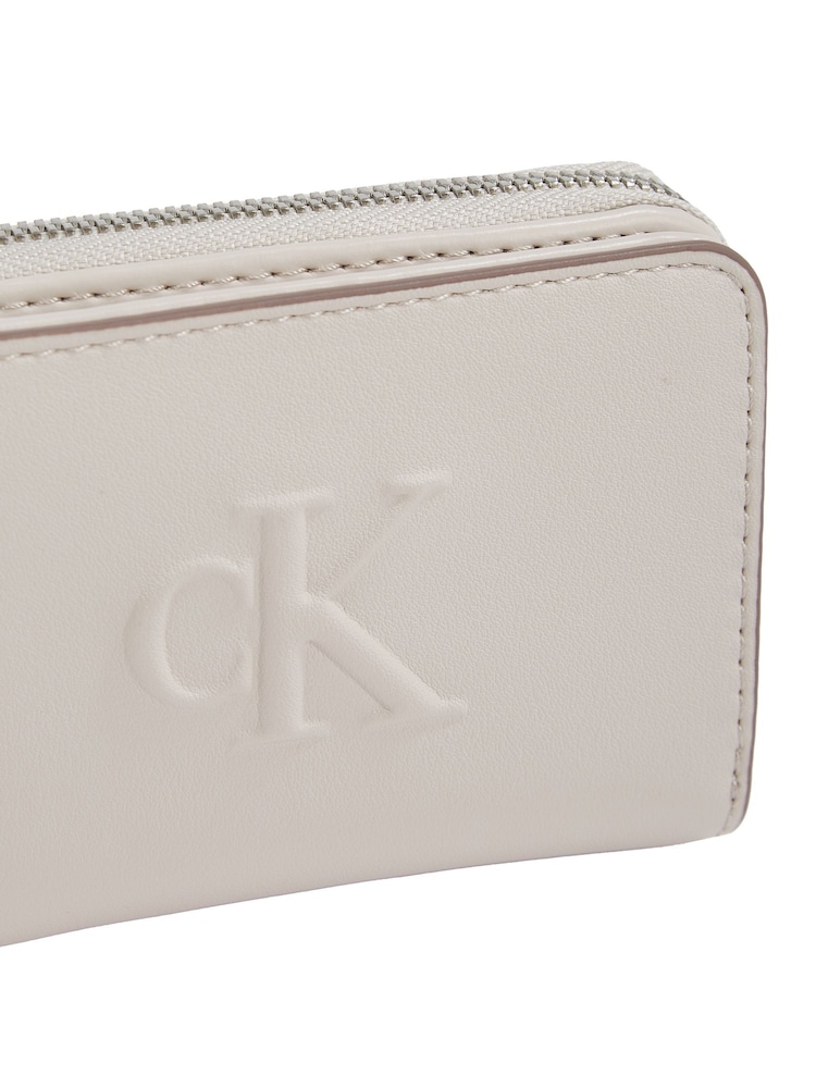 Calvin Klein White Medium Zip Wallet - Image 4 of 4