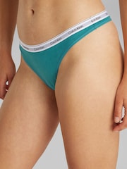 Зеленый - Современные стринги с логотипом Calvin Klein - Изображение 4 из 5