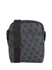 Calvin Klein Matte Reporter Bag - Bild 1 von 4