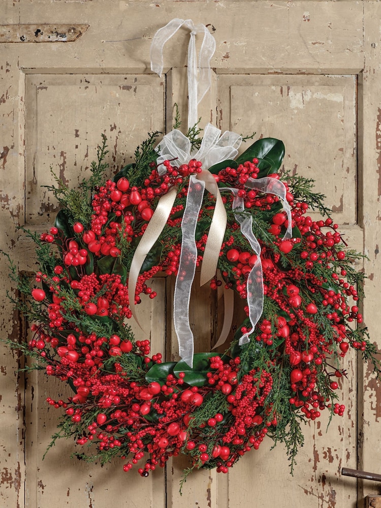 Everlands Red Berry 60cm Christmas Wreath - Image 1 of 4 Everlands Red Berry 60cm Christmas Wreath - Image 1 of 4