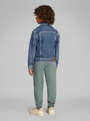 Chaqueta vaquera estilo camionero de Calvin Klein - Imagen 2 de 5