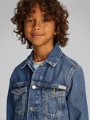 Chaqueta vaquera estilo camionero de Calvin Klein - Imagen 3 de 5