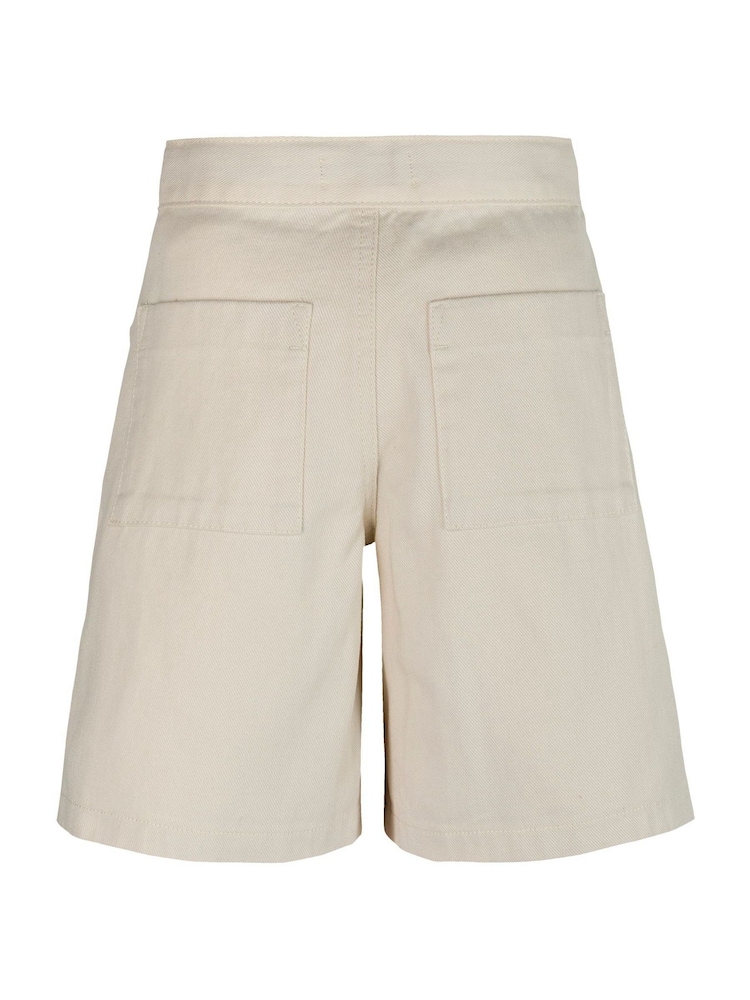 Calvin Klein Cream Soft 100% Cotton Bermuda Shorts - Image 2 of 2