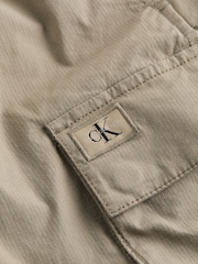 Calvin Klein Washed Cargo Shorts - Изображение 7 из 7