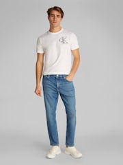 Calvin Klein Tapered Dad Jeans - Imagen 2 de 6