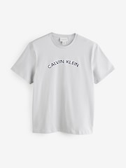 رمادي - Calvin Klein 100% Cotton Curve T-Shirt - صورة 5 من 5