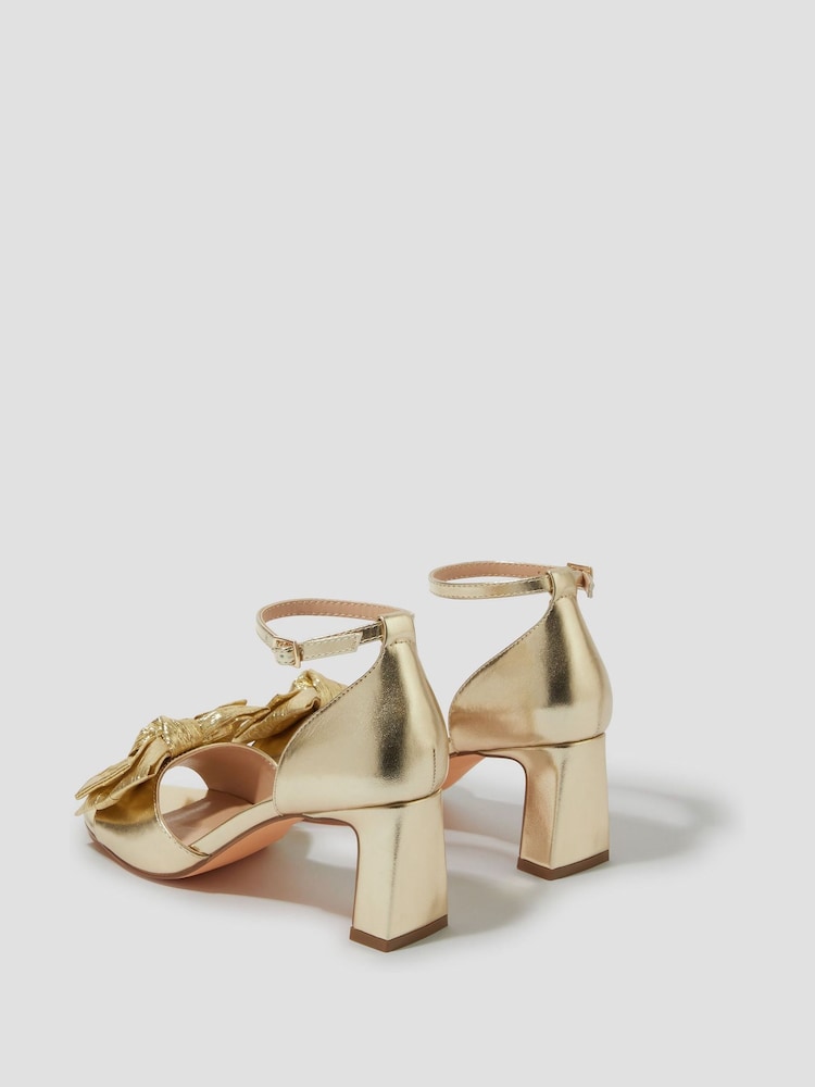 Dorado - Monsoon Taya Metallic Bow Heeled Sandals - Imagen 3 de 3 Dorado - Monsoon Taya Metallic Bow Heeled Sandals - Imagen 3 de 3