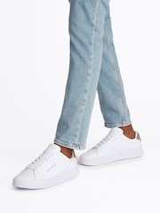 Белый с хромированной отделкой - Кожаные кроссовки Tommy Hilfiger Court Essential - Image 1 of 6