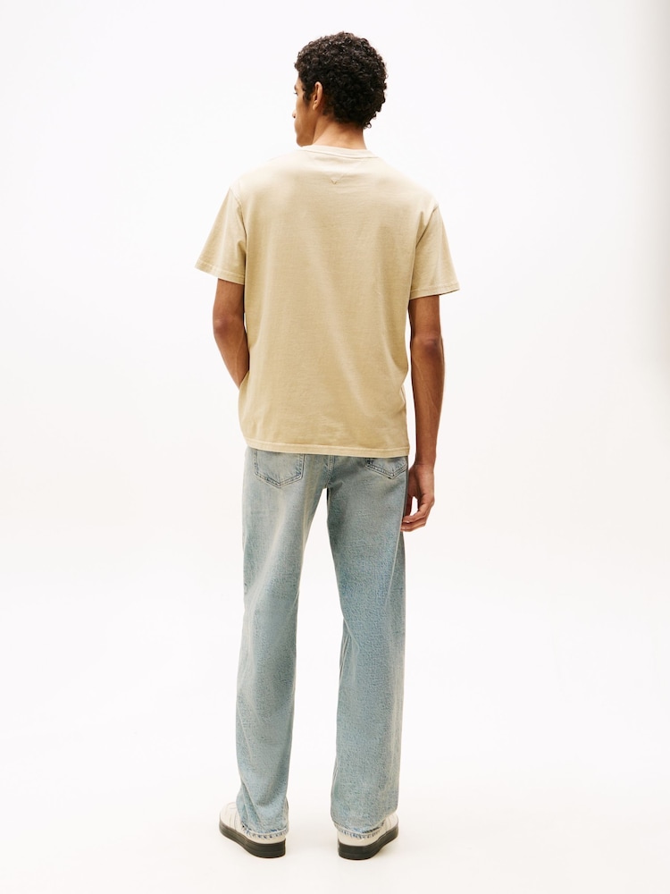 Tommy Jeans Brown Relaxed 100% Cotton Label T-Shirt - Image 2 of 5 Tommy Jeans Brown Relaxed 100% Cotton Label T-Shirt - Image 2 of 5