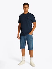 Blau - Tommy Jeans Regular Fit 100% Cotton Badge T-Shirt - Bild 2 von 7