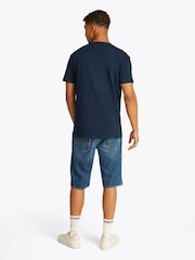 Blau - Tommy Jeans Regular Fit 100% Cotton Badge T-Shirt - Bild 3 von 7