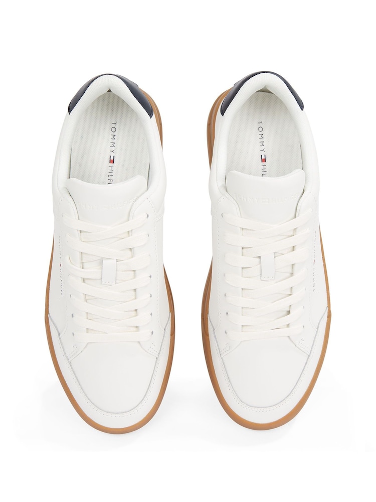 Белый и коричневый - Кожаные кроссовки Tommy Hilfiger Court Essential - Изображение 6 из 6