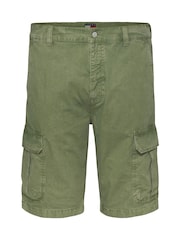 Tommy Jeans Green Regular Fit Otis Cargo 100% Cotton Shorts - Image 5 of 7