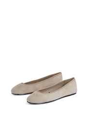 Tommy Hilfiger Tan Suede Ballerinas With Hardware - Image 4 of 6