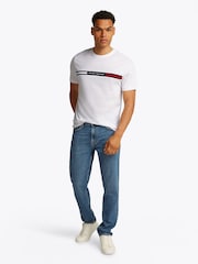 Белый - Футболка Tommy Hilfiger Regular Fit из 100% хлопка с логотипом на панели - Image 2 of 7