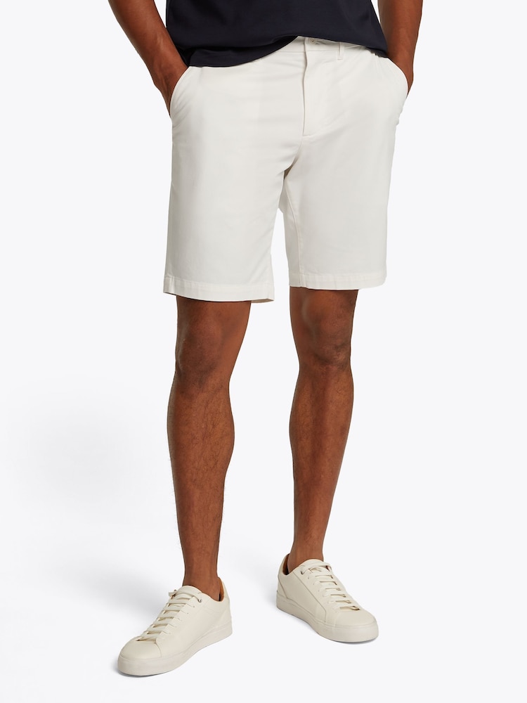 Tommy Hilfiger White Regular Fit 1985 Harlem Stretch Shorts - Image 1 of 6