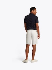 Tommy Hilfiger White Regular Fit 1985 Harlem Stretch Shorts - Image 3 of 6