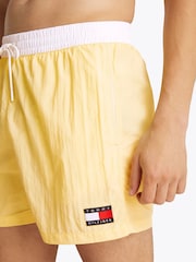 Плавки-шорты Tommy Hilfiger средней длины с завязками - Image 4 of 5