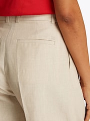Tommy Hilfiger Brown Linen Mix Pleated Shorts - Image 4 of 6