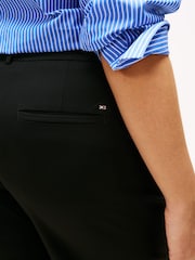Tommy Hilfiger Black Curve Low Waist Stretch Wide Crop Trousers - Image 4 of 4