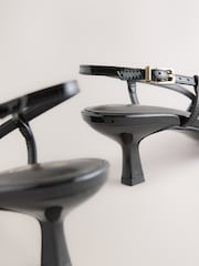 črna - Koničasti čevlji z odprto peto in mrežico Forever Comfort® - Slika 10 iz 10