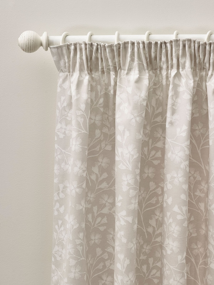 Catherine Lansfield Brooke Floral Lined Pencil Pleat Curtains - Bild 2 von 4