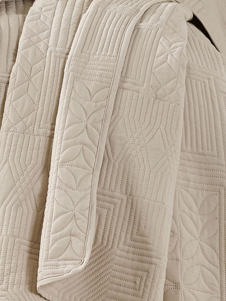Catherine Lansfield Folkstone Geo Bedspread - Image 2 of 2