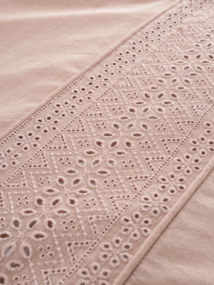 Catherine Lansfield Broderie Anglaise Duvet Cover Set - Изображение 3 из 3