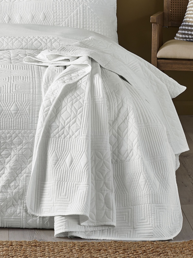 Catherine Lansfield Folkstone Geo Bedspread - Imagem 1 de 2