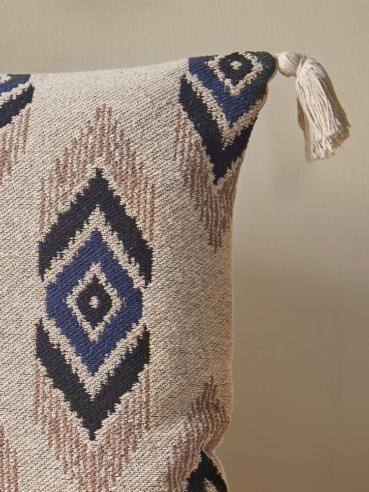 Pineapple Elephant Emir Ikat Cushion - صورة 2 من 2 Pineapple Elephant Emir Ikat Cushion - صورة 2 من 2