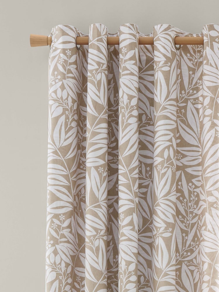 Catherine Lansfield Tilly Floral Print Fully Reversible Eyelet Two Lined Curtain Panels Curtains - Slika 1 iz 5 Catherine Lansfield Tilly Floral Print Fully Reversible Eyelet Two Lined Curtain Panels Curtains - Slika 1 iz 5