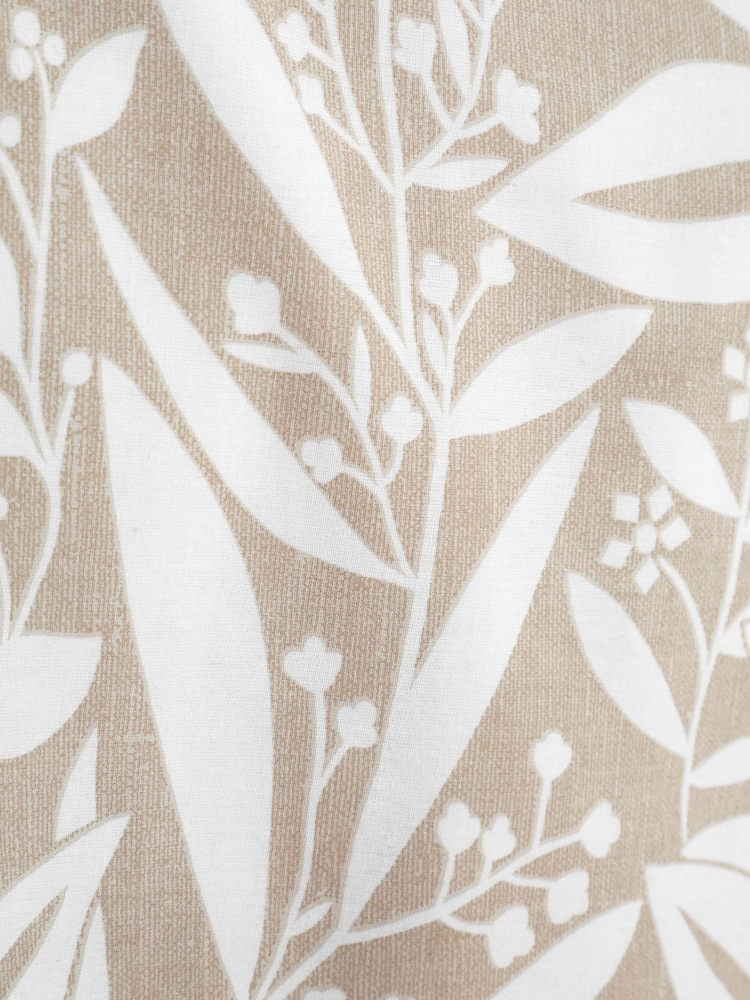 Catherine Lansfield Tilly Floral Print Fully Reversible Eyelet Two Lined Curtain Panels Curtains - Slika 5 iz 5 Catherine Lansfield Tilly Floral Print Fully Reversible Eyelet Two Lined Curtain Panels Curtains - Slika 5 iz 5