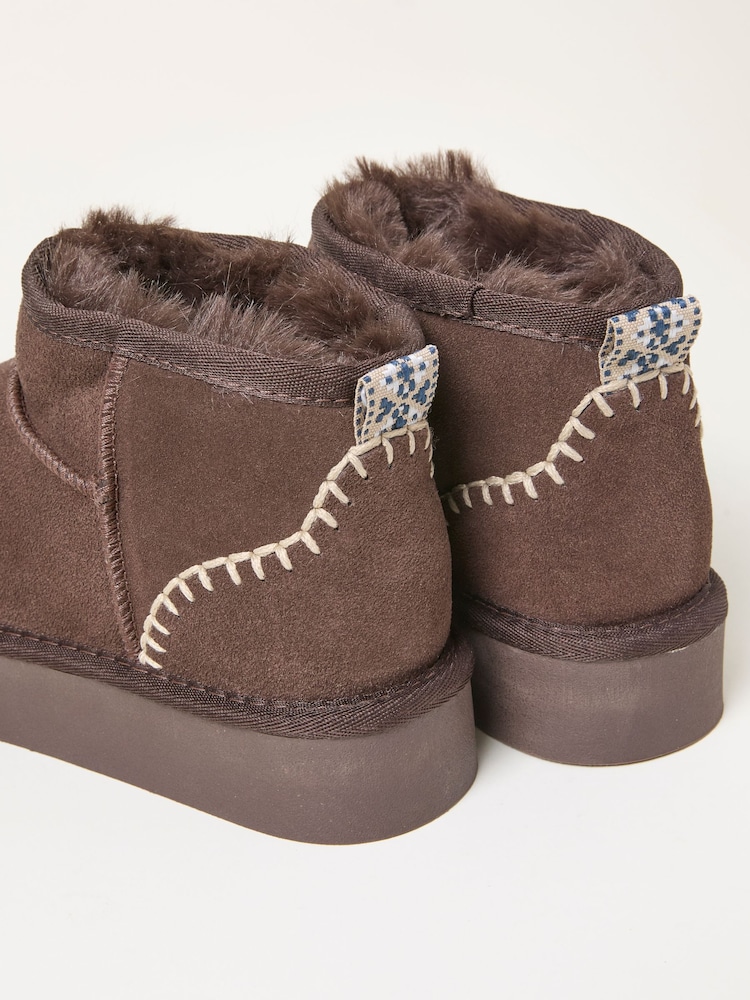 FatFace Maeve Chocolate Brown Mini Boot - Image 2 of 3 FatFace Maeve Chocolate Brown Mini Boot - Image 2 of 3