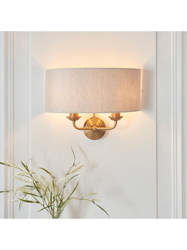 Gallery Home Vintage Brass Highclere Wall Light - Image 1 of 6