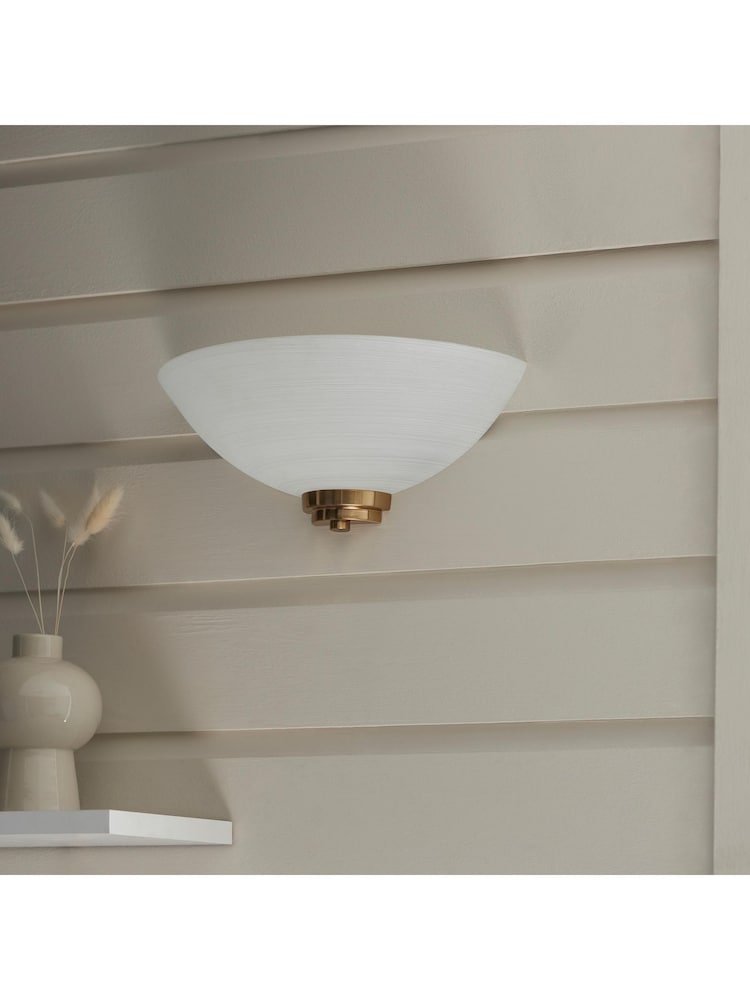 Gallery Home Brass Welles Wall Light - Image 2 of 7