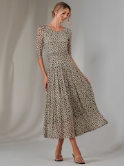 Jolie Moi Green Bella Print 3/4 Sleeve Mesh Maxi Dress - Image 5 of 6