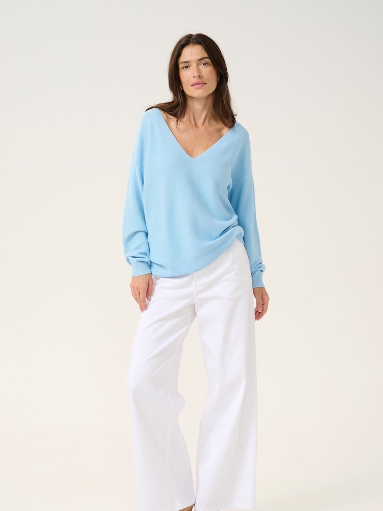 Cream Blue Sillar V-Neck Loose Fit 100% Cotton Knitwear Pullover Jumper - Image 2 of 5 Cream Blue Sillar V-Neck Loose Fit 100% Cotton Knitwear Pullover Jumper - Image 2 of 5