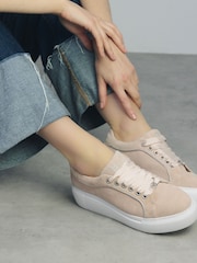 Naravni - Moda in Pelle Bellis Scallop Detail Lace-Up Wedge Trainers - Slika 1 iz 5