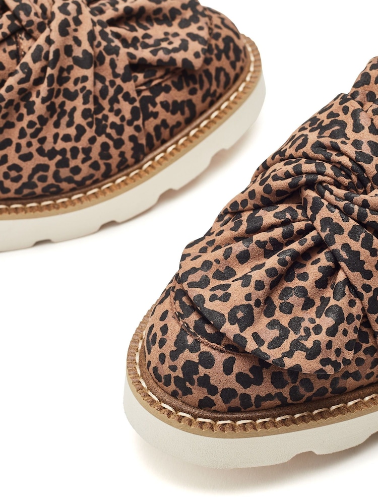 Moda in Pelle Eves Twisted Feature Comfort Loafers - Image 5 of 5 Moda in Pelle Eves Twisted Feature Comfort Loafers - Image 5 of 5